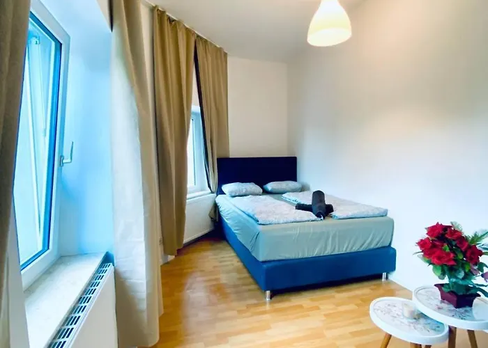 Comfortable 4br Perfect For Groups Apartman